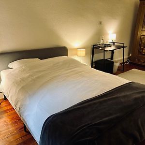 Kamer met een King Size Bed
